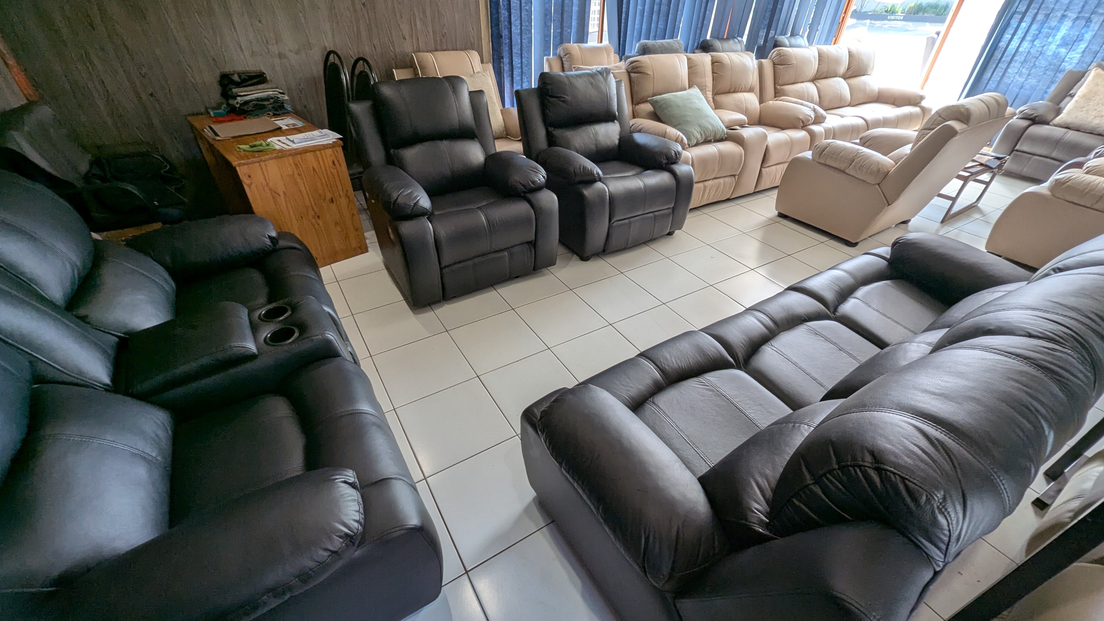 7-Seater Black Buffalo Fabric Lounge Suite with Console & Cup Holders