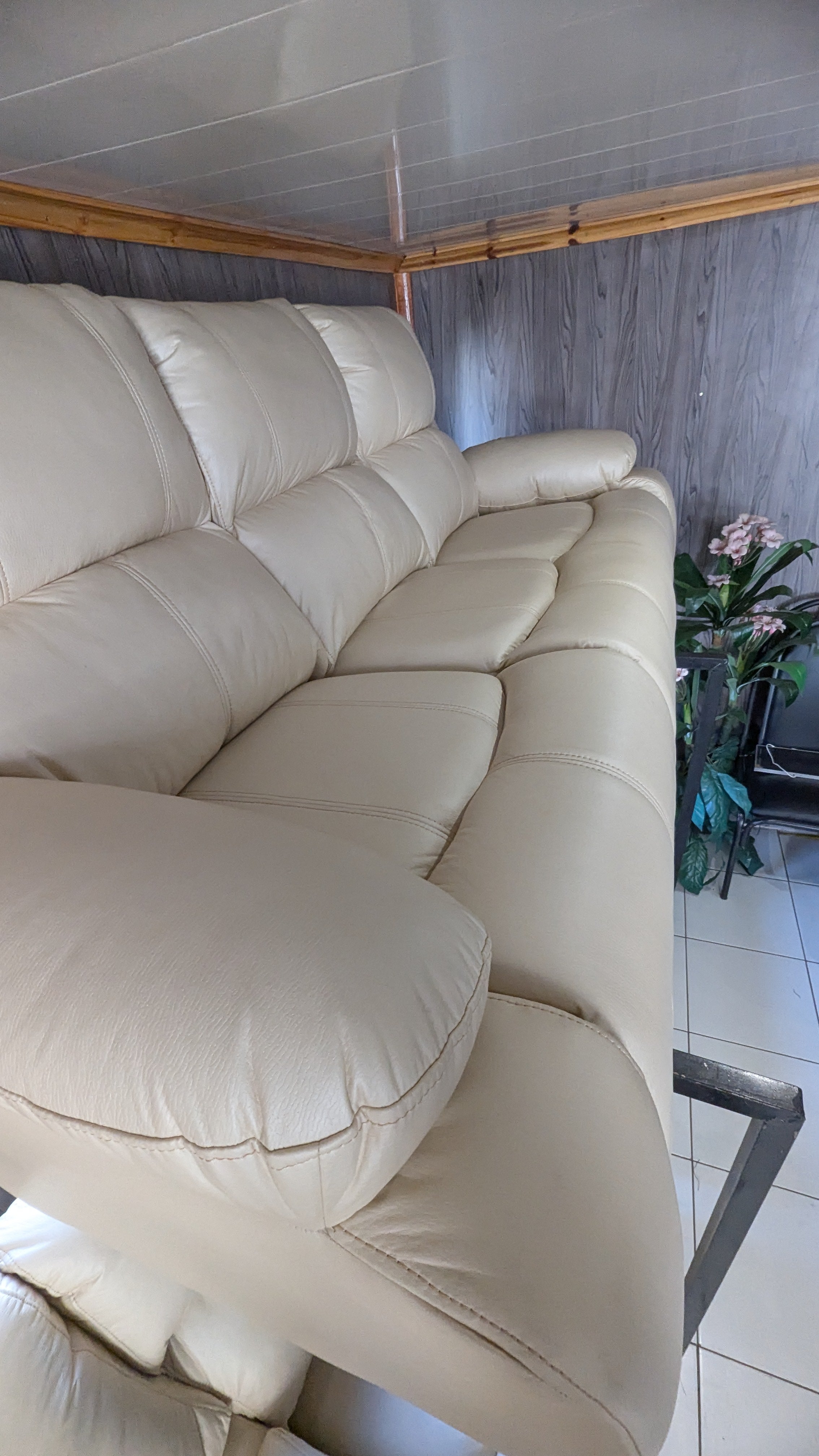 8-Seater Cream Buffalo Fabric Lounge Suite with Recliner & Console Option