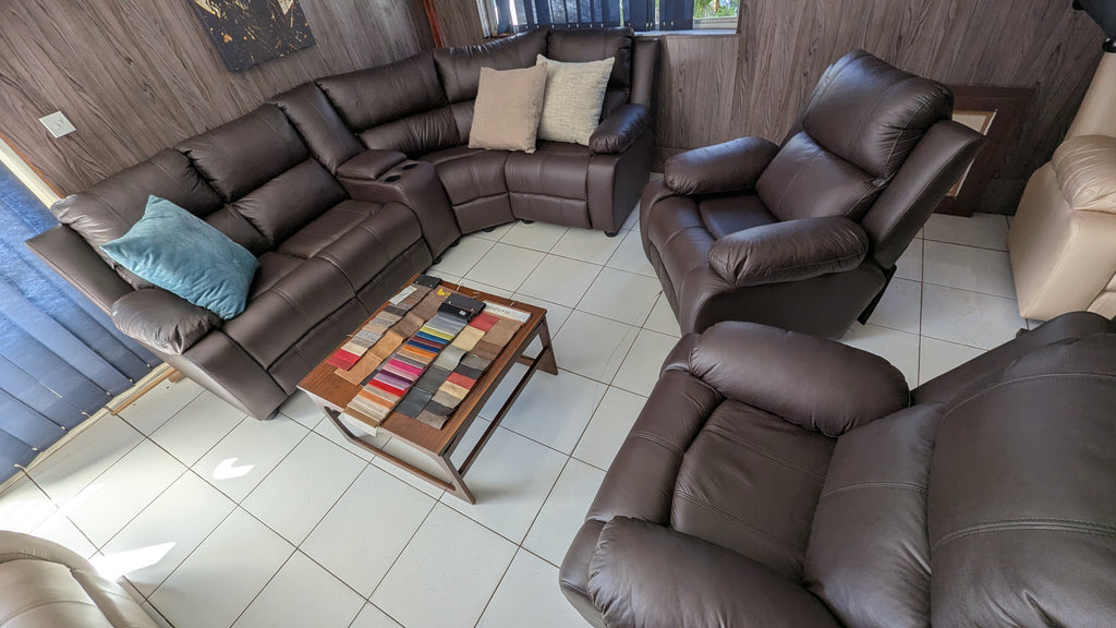 Modular 4-Seater Corner Lounge Suite with Movable Console & Optional Recliners